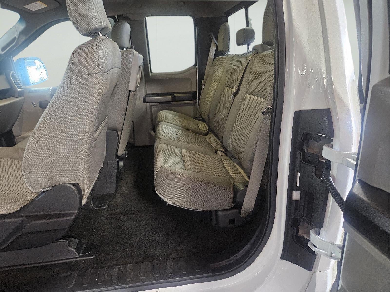 Used 2015 Ford F150 XLT w/ Equipment Group 302A Luxury AWD/4WD image 6