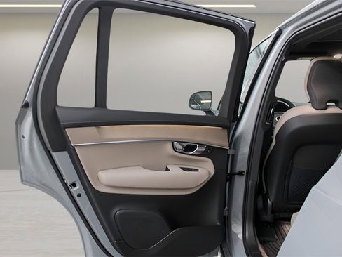 New 2026 Volvo XC90 B6 Plus w/ Protection Package Premier image 28