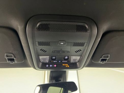 Used 2025 Cadillac XT6 Premium Luxury image 67