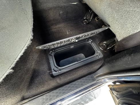 Used 2017 RAM 2500 Tradesman w/ Chrome Appearance Group image 32