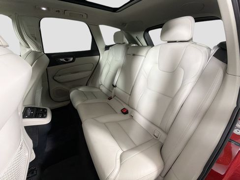 Certified 2024 Volvo XC60 B5 Ultimate AWD/4WD image 24