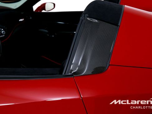 Used 2020 Ferrari 488 Pista Spider image 39