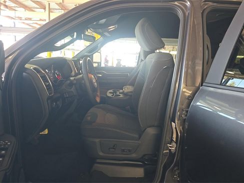 Used 2026 RAM 2500 Big Horn AWD/4WD image 4