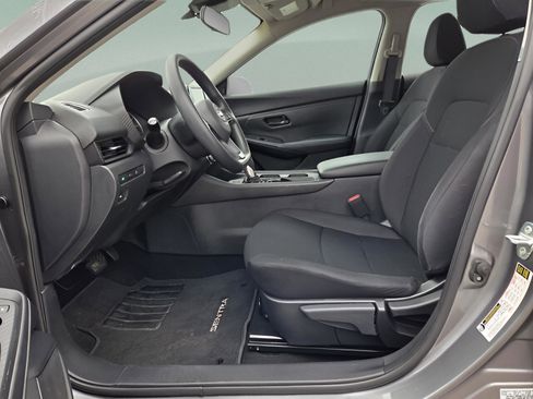 Used 2024 Nissan Sentra S image 6