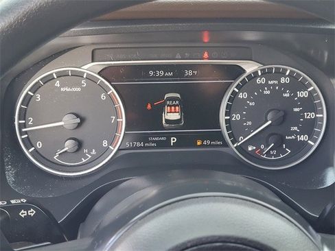 Used 2023 Nissan Rogue S image 11