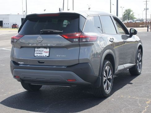 Used 2023 Nissan Rogue SV AWD/4WD image 17