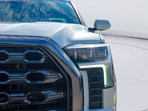 Used 2022 Toyota Tundra Platinum RWD image 5