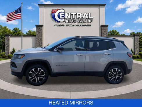 Used 2022 Jeep Compass Limited AWD/4WD image 5