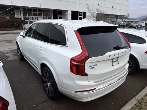 Used 2024 Volvo XC90 T8 Plus w/ Protection Package Premier image 4