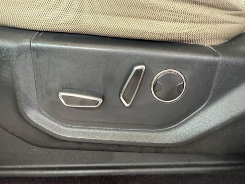 Used 2015 Ford F150 XLT w/ Equipment Group 302A Luxury image 43