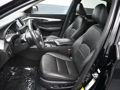 Used 2021 INFINITI QX50 Luxe FWD image 17