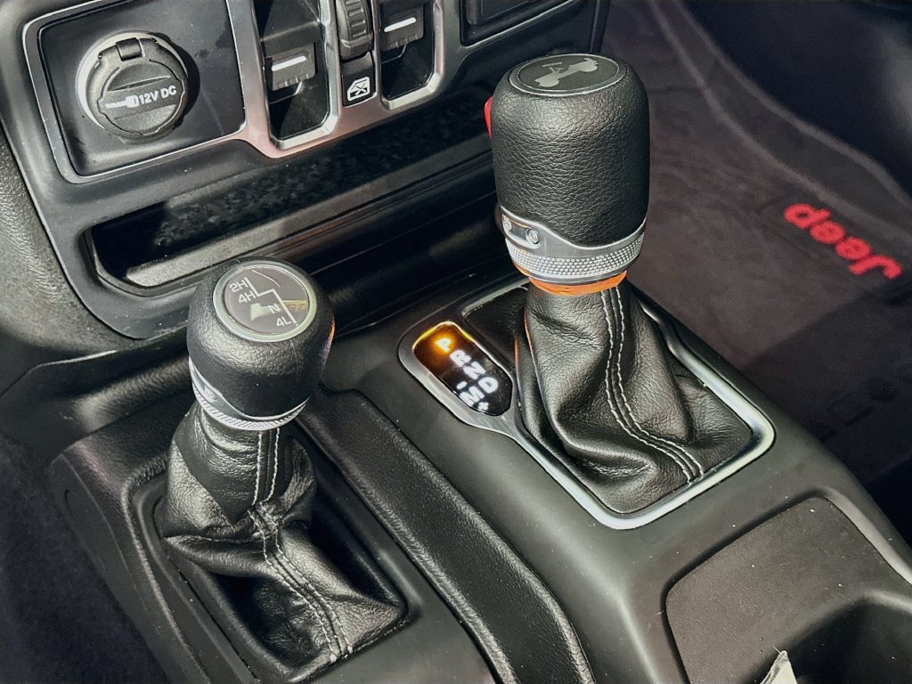 Used 2025 Jeep Wrangler Unlimited Sport AWD/4WD image 21