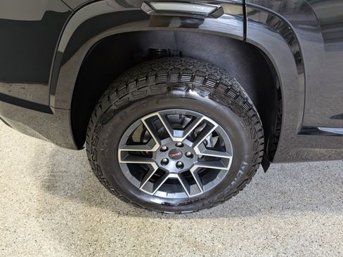 Used 2026 GMC Terrain AT4 AWD/4WD image 11