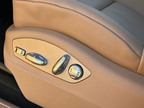 New 2026 Porsche Macan image 31