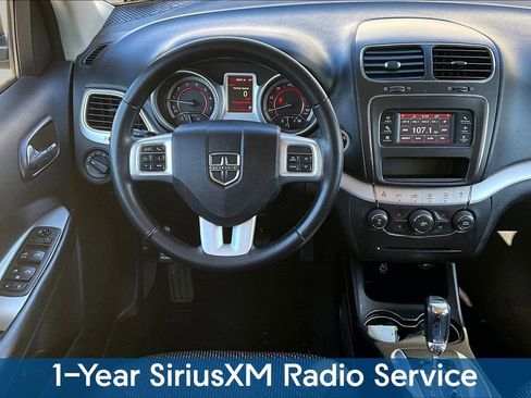 Used 2020 Dodge Journey SE w/ SE Popular Equipment Group image 9