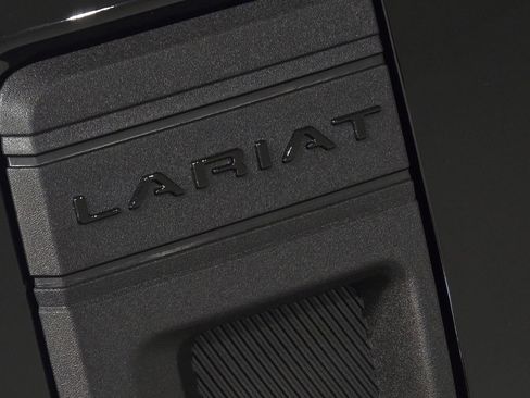 New 2025 Ford Maverick Lariat w/ Black Appearance Package image 3