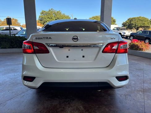 Used 2017 Nissan Sentra SV image 5
