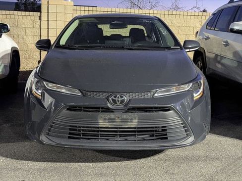 Certified 2023 Toyota Corolla LE image 2