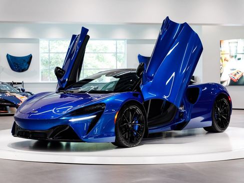 New 2026 McLaren Artura Spider RWD image 41