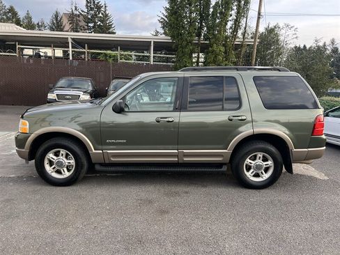 Used 2002 Ford Explorer Eddie Bauer AWD/4WD image 2