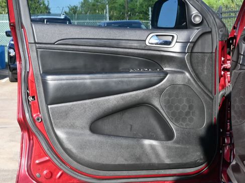 Used 2021 Jeep Grand Cherokee Laredo RWD image 17
