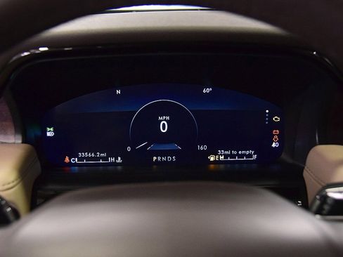 Used 2022 Lincoln Nautilus Reserve image 16