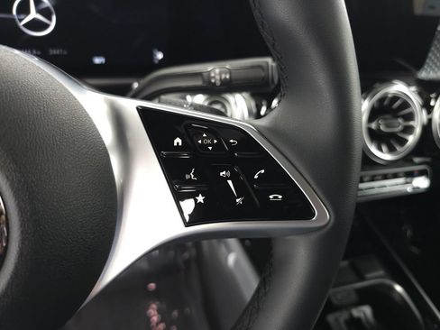 Certified 2026 Mercedes-Benz GLB 250 4MATIC image 12