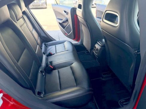 Used 2018 Mercedes-Benz CLA 250 4MATIC image 18