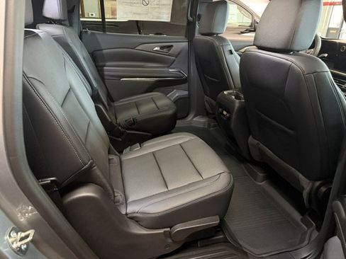 New 2026 Chevrolet Traverse LT w/ LPO, Floor Liner Package FWD image 14