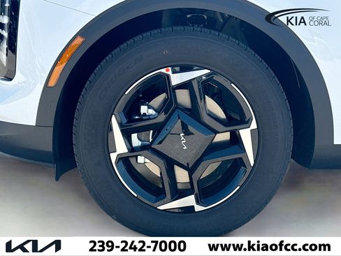 New 2026 Kia Sportage EX image 39