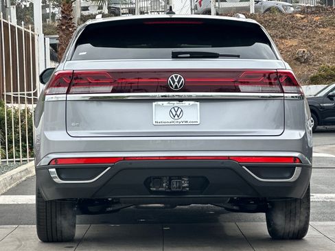 New 2026 Volkswagen Atlas Cross Sport SE FWD image 6