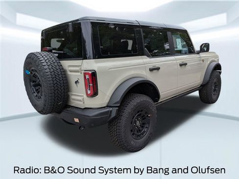 New 2026 Ford Bronco Badlands image 8