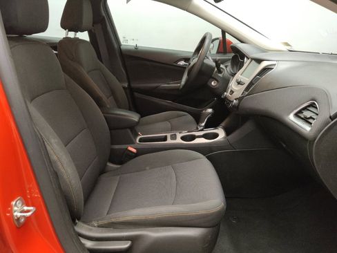 Used 2017 Chevrolet Cruze LS image 21