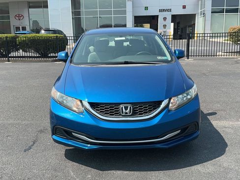 Used 2013 Honda Civic LX image 2