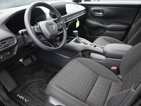 New 2026 Honda HR-V Sport image 9