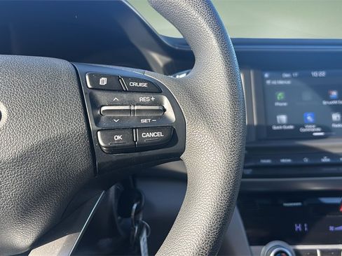 Used 2020 Hyundai Elantra SEL image 26