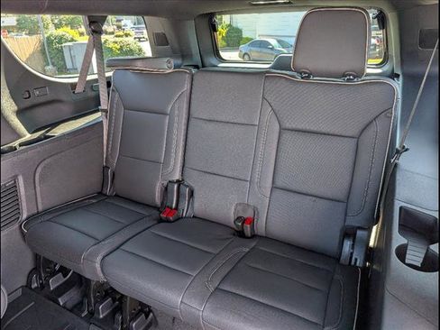 New 2026 Chevrolet Suburban Premier image 11