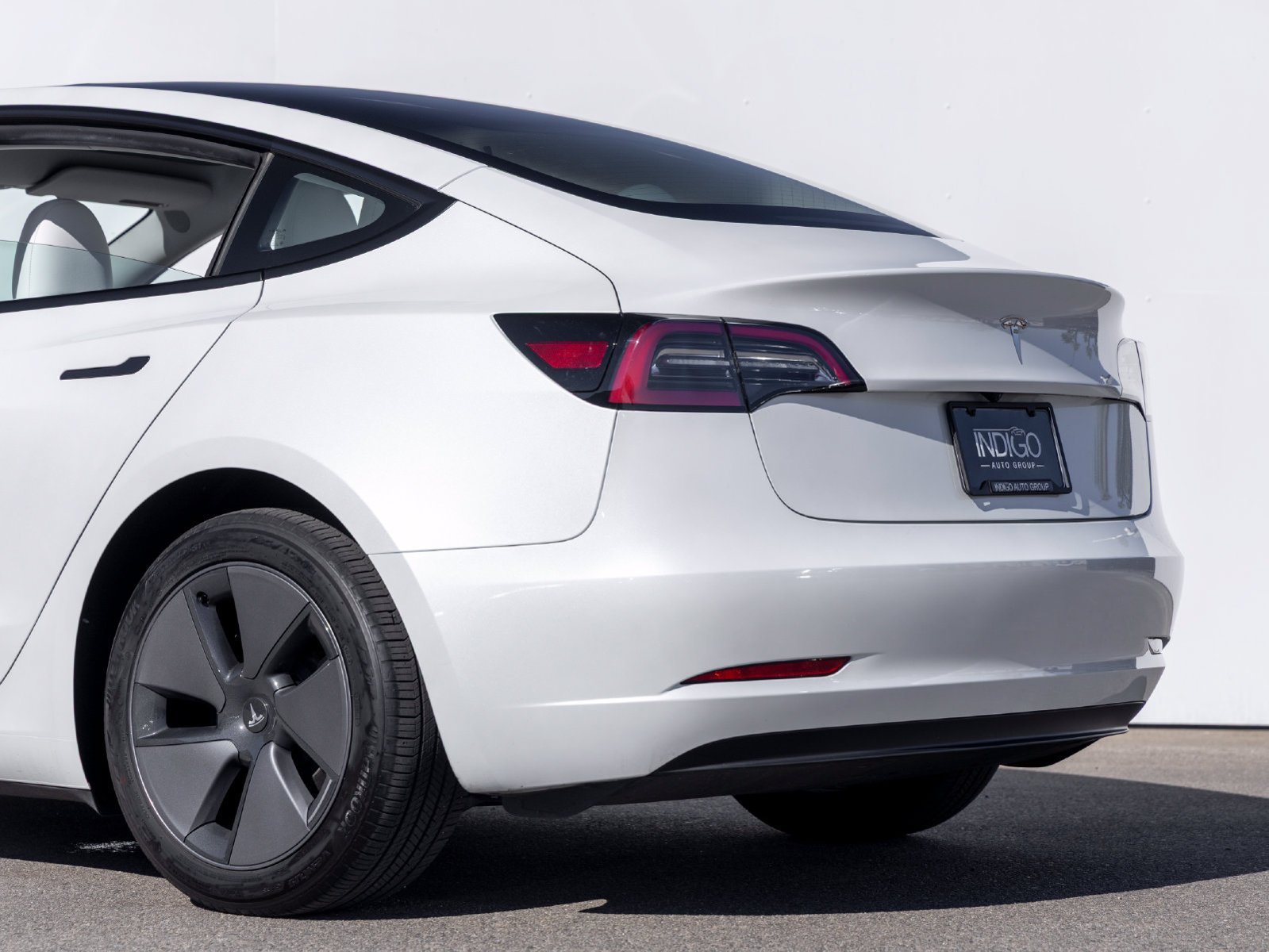 Used 2023 Tesla Model 3 Standard Range RWD image 5