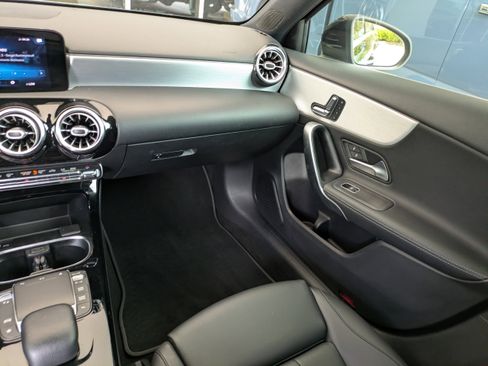Used 2021 Mercedes-Benz A 220 image 17