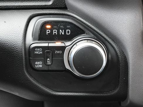 Used 2024 RAM 2500 Big Horn AWD/4WD image 17