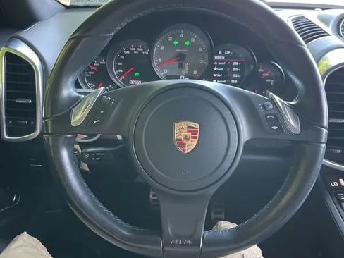 Used 2014 Porsche Cayenne S AWD/4WD image 28