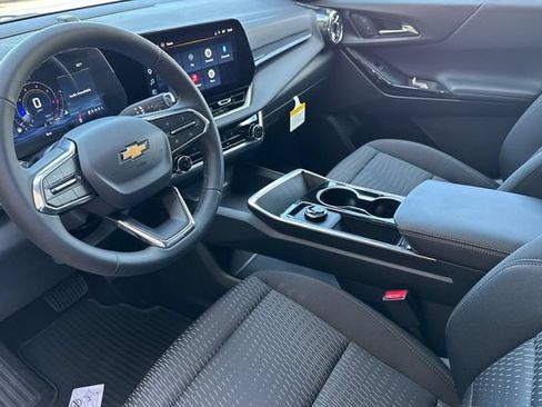New 2027 Chevrolet Equinox LT FWD image 16