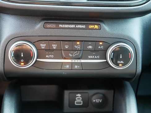 Used 2025 Ford Escape ST-Line AWD/4WD image 23