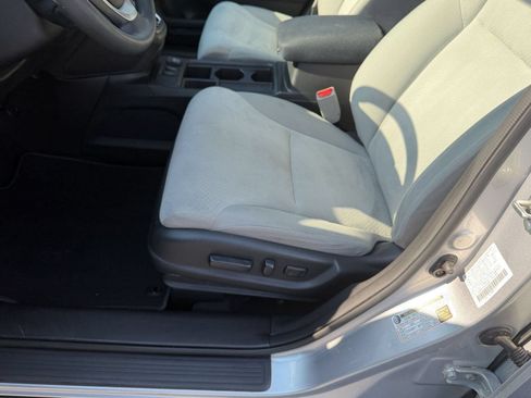 Used 2016 Honda CR-V EX image 18