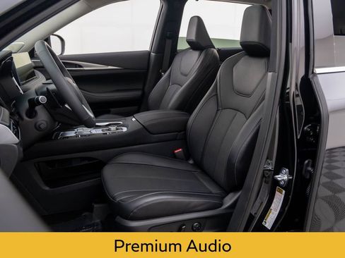 Certified 2026 INFINITI QX60 Luxe w/ Cargo Package image 16