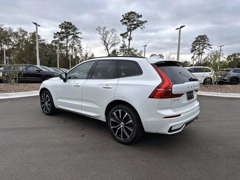 Certified 2025 Volvo XC60 B5 Plus image 3
