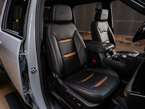 Used 2024 GMC Sierra 2500 AT4 w/ AT4 Premium Plus Package image 28