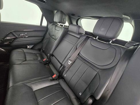 Used 2023 Land Rover Range Rover Sport SE image 17