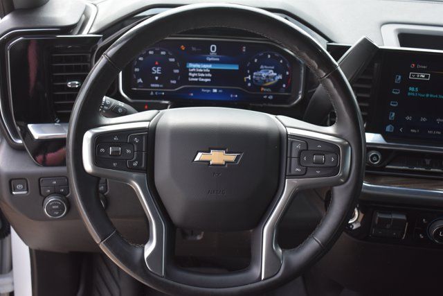 Used 2024 Chevrolet Silverado 2500 LT AWD/4WD image 22