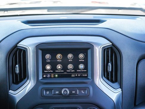 Used 2025 Chevrolet Silverado 2500 Custom image 15